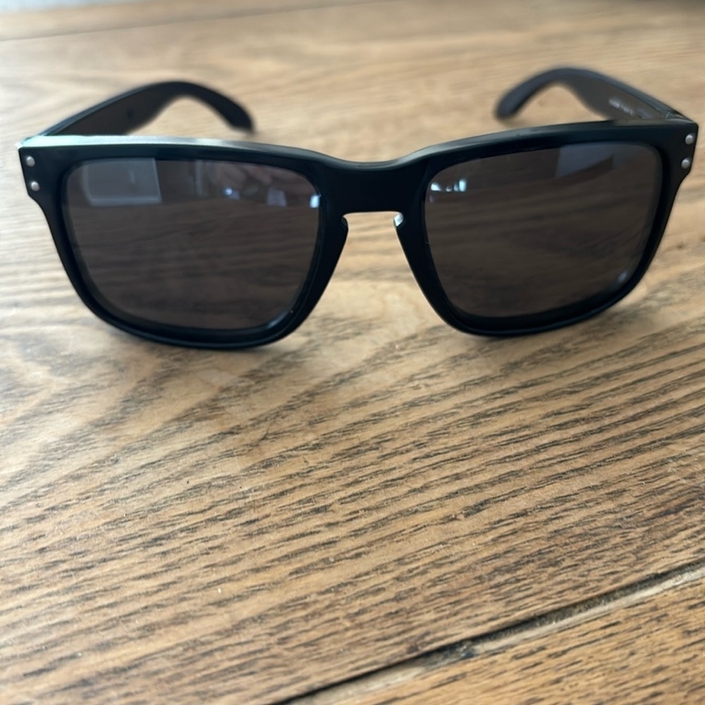 Oakley Holbrook sunglasses